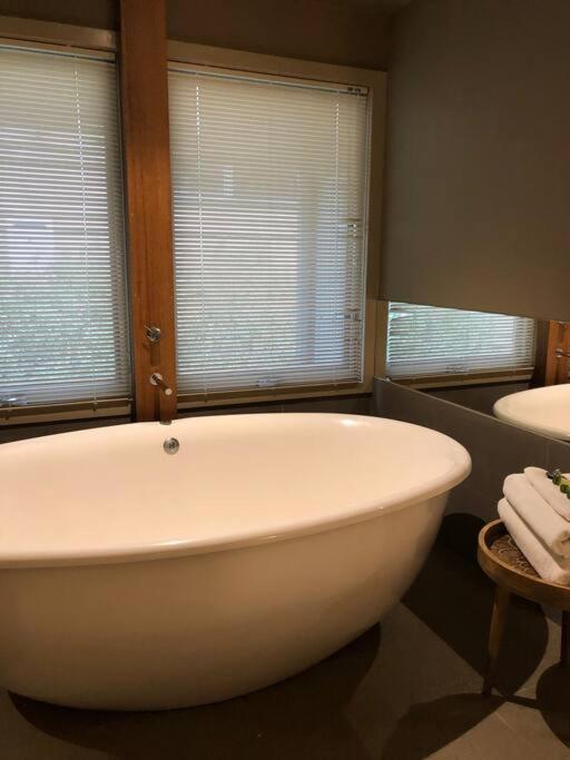 Hepburn Hideaway Villa ~ Hepburn / Daylesford Hepburn Springs Ngoại thất bức ảnh